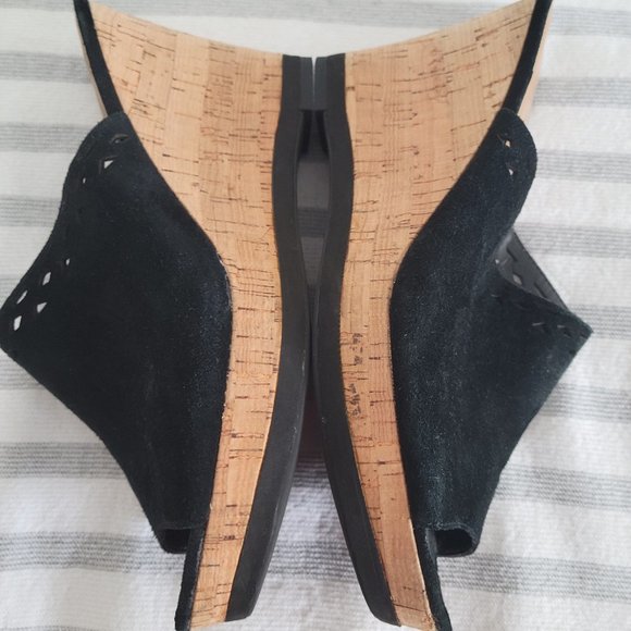 Franco Sarto Platform Wedge Slides - Picture 4 of 9